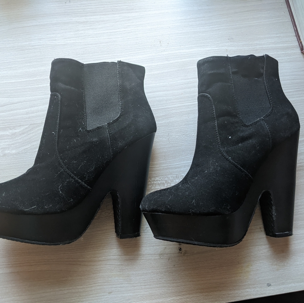 Ankle Boot Heel